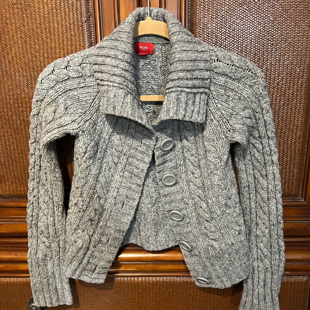 Cozy Gray Cable Knit Sweater